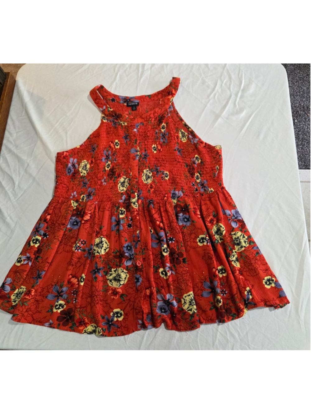 Torrid 2X Red Floral Sleeveless Dress – Button Front